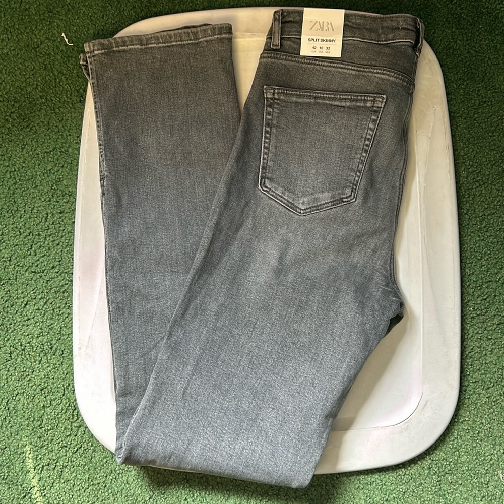 NWT Zara grey split skinny size 10 skinny jeans - SOLD